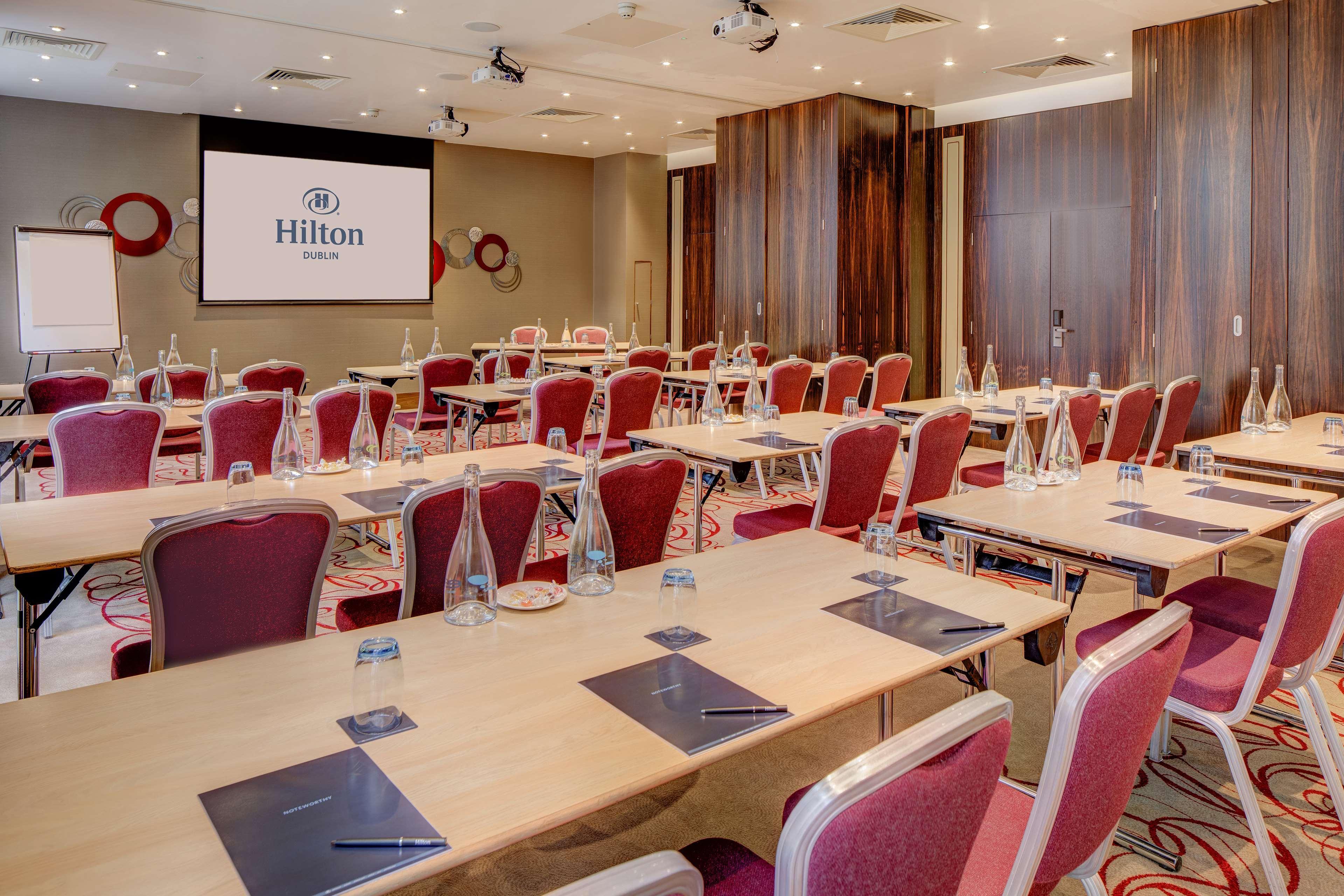 Hilton Dublin Hotel Exterior photo