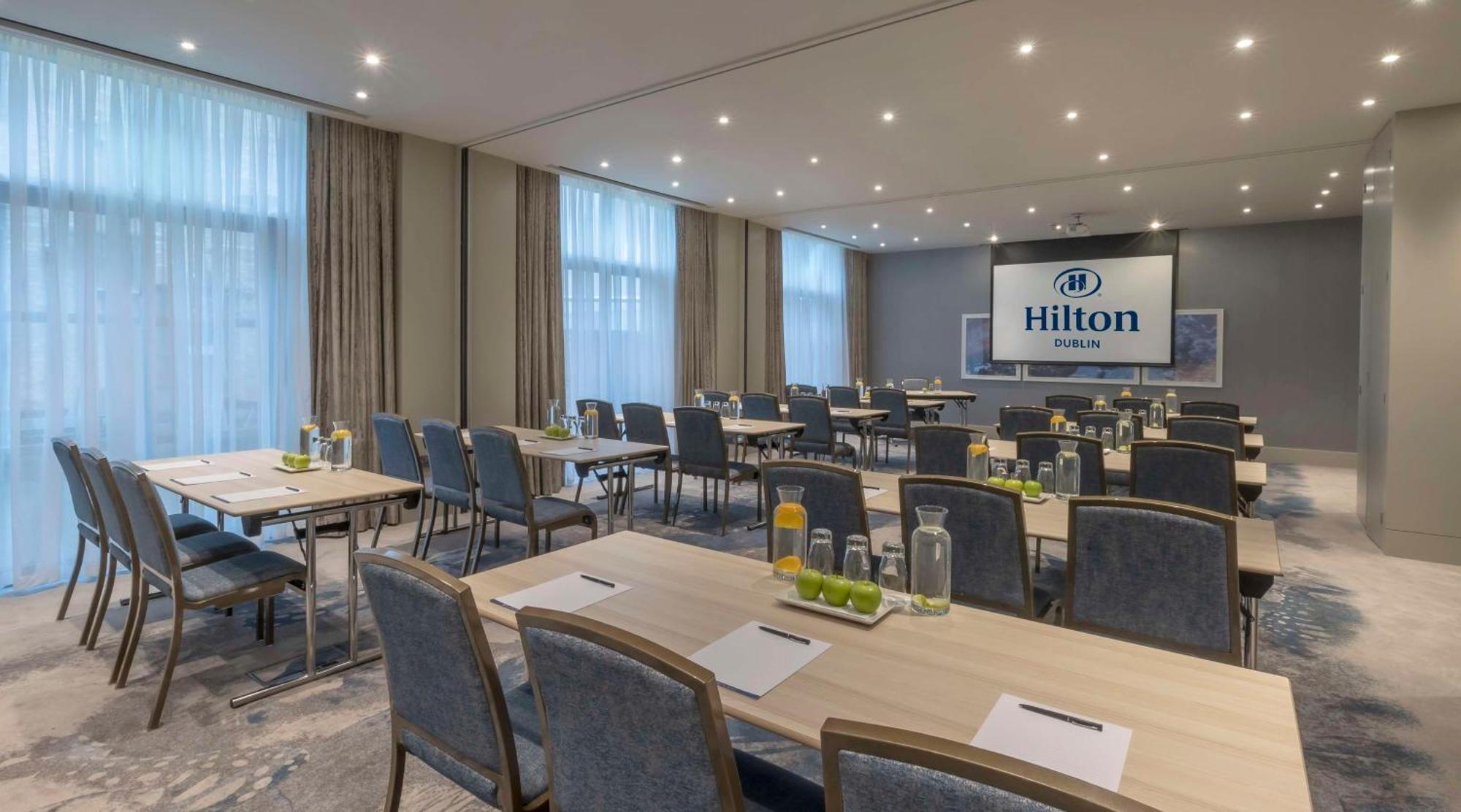 Hilton Dublin Hotel Exterior photo