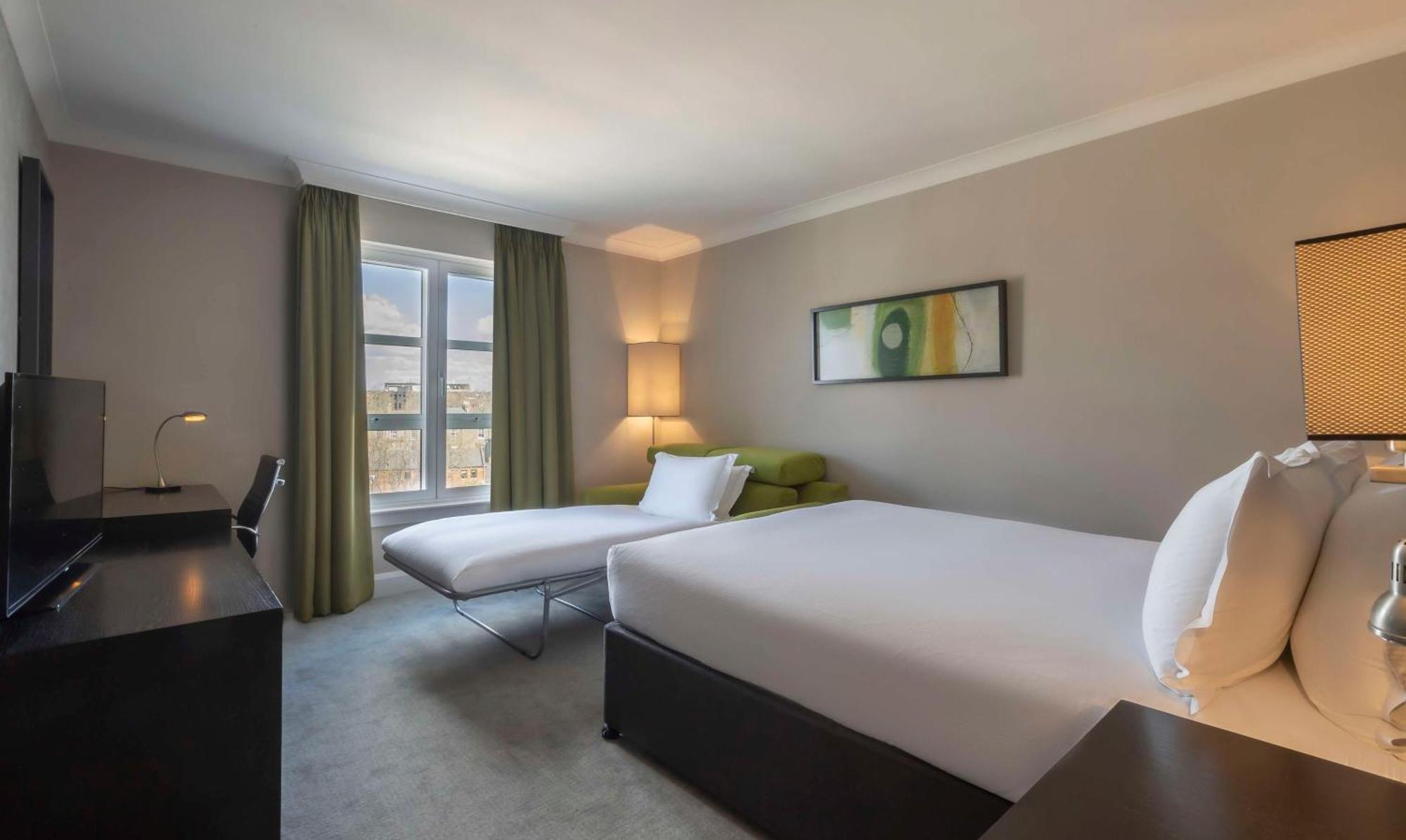 Hilton Dublin Hotel Exterior photo