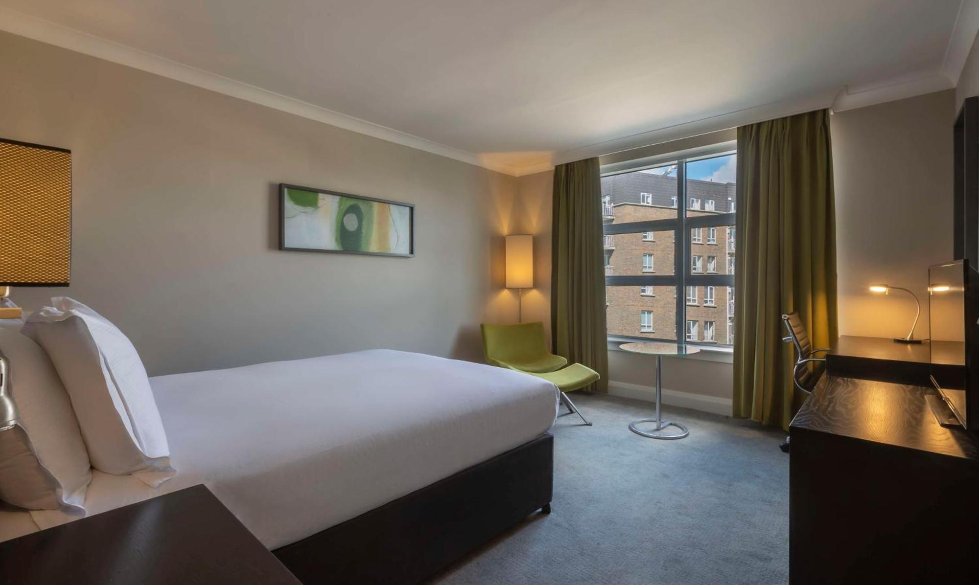 Hilton Dublin Hotel Exterior photo