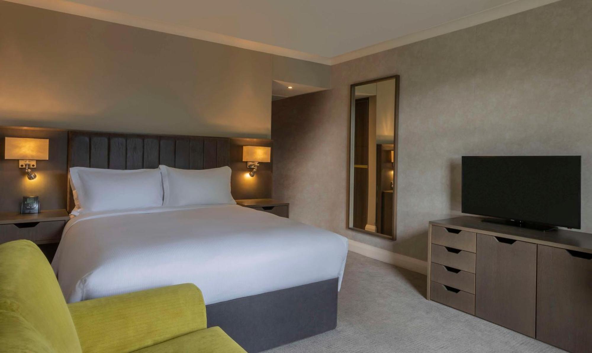 Hilton Dublin Hotel Exterior photo